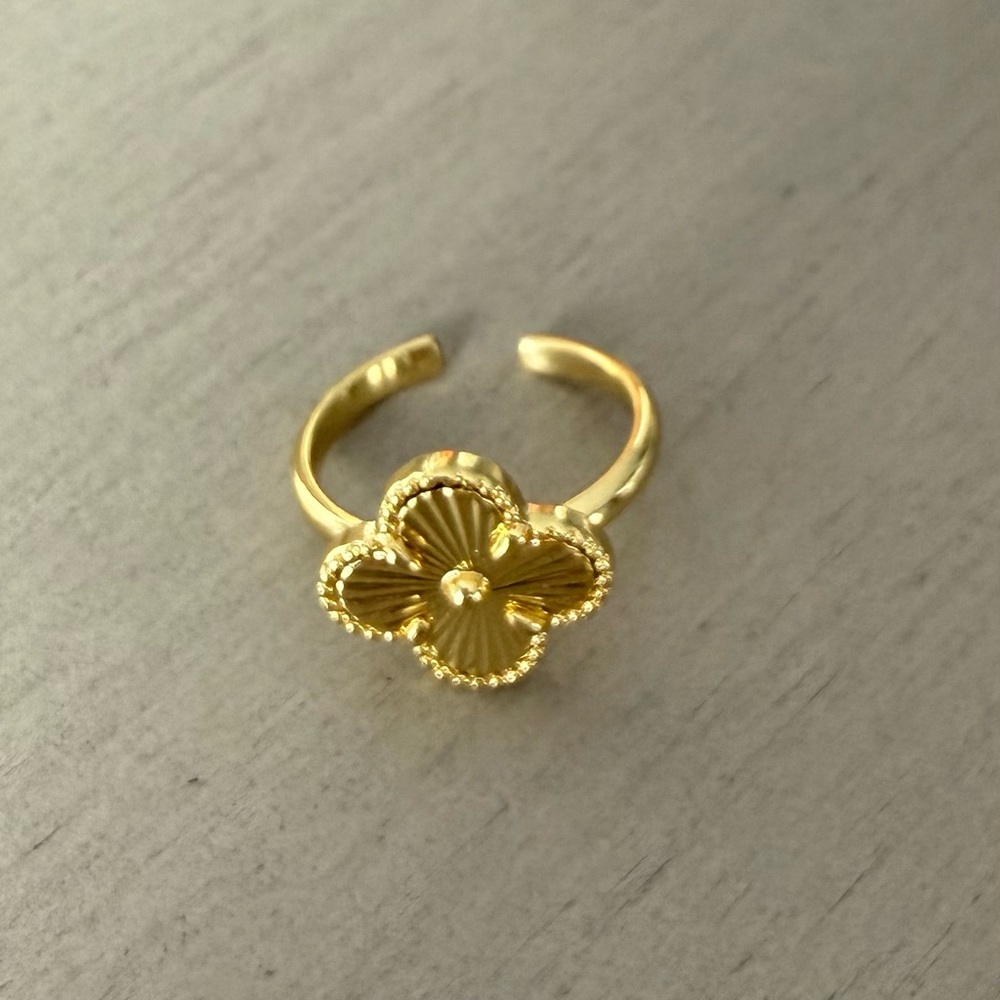 Gold Clover Adjustable Ring